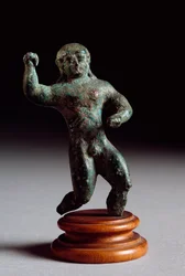 Etruskisk kunst: bronzeatletstatuette fra Veneziana Fonte. 520-500 f.Kr. Størrelse 6 cm Firenze, Arkæologisk Museum