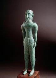 Etruskisk civilisation: "" kouros"" bronzeskulptur, fra Castello nær Firenze, Italien, 550 f.Kr., Dim 15 cm