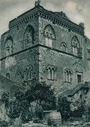Hus fra tiden under islamisk herredømme, Taormina, Sicilien, Italien, 1927