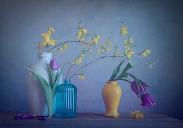 Forårsvaser og blomster