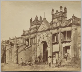 Gateway, der fører ind i Kaiserbagh