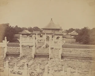 Interiør og buer i Himlens Tempel, hvor kejseren ofrer en gang om året, i den kinesiske by Pekin, oktober 1860