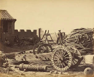 Interiør i Pehtang Viser magasinet og træpistol, 1. august 1860