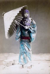 Musee, kvinde i vinterdragt, Japan, 1882