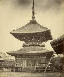 [Enetages pagode, Hachiman-helligdommen, Kamakura]