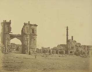 Clock Tower foran Bailee Guard Gate