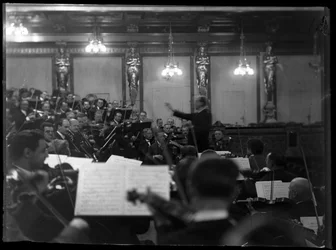 Orkesterprøve med det wienske medlem af et filharmonisk orkester