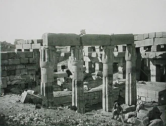 Ruiner ved Karnak, Theben, udgivet ca. 1900 (fotogravure)