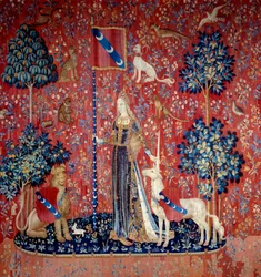 En ung kvinde omgivet af en løve, en enhjørning, en abe og kaniner - Uld- og silketapet fremstillet mellem 1484 og 1500. Fra slottet Boussac, Creuse. Mål: 3,7 x 4,7 m - Paris, Nationalmuseet for Middelalderen, Thermes de Cluny - Allegori over følesansen