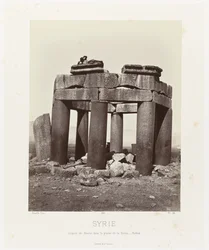 Man op af qubba van Douris, nær Baalbek Syrien. Cupola of Douris, i Bekàa-sletten - Balbek (titel på objektet) Gammel arkitektur: Egypten, Grækenland, Lilleasien: Fotoalbum (serietitel)