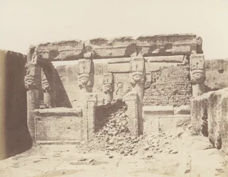 Dendera Tentyris, Athors tempel - helligdom placeret i den sydvestlige vinkel..., 1851-52, trykt 1853-54.
