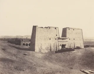 Edfu Apollonopolis Magna, General View of Temple, 1851-52, trykt 1853-54.
