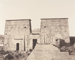 Island of Fileh Philæ, First Pylon - Udsigt taget fra platformen ..., 1851-52, trykt 1853-54.