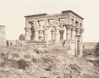 Fileh Philae Island, East Block - Set fra siden fra punkt D, 1851-52, trykt 1853-54.