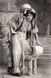 Elizabeth Firth, skuespillerinde, 1908.
