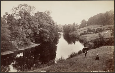 Wrexham, Dee ved Overton