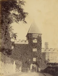 Indgangsport og tårn, Lismore Castle