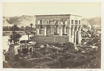 Faraos seng, Philae, fra det store tempel