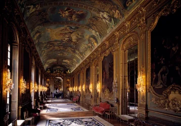 Golden Gallery på Hotel de Toulouse. Arkitektur af Francois-Antoine Vasse (1681-1736)