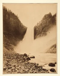 Great Falls of the Yellowstone, 360 fod