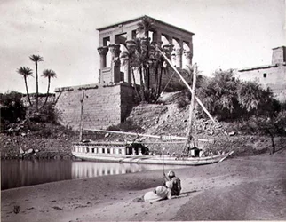 Trajans tempel, der ser mod sydvest, Philae (s/h-billede)