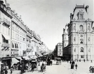 Rue de Rivoli og det nye Hotel de Ville, ca. 1882