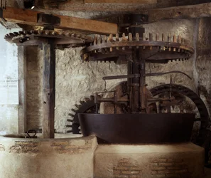 Olivenoliemølle fra det 18. århundrede i Draguignan. Museum for kunst og folketraditioner i Midt-Provence