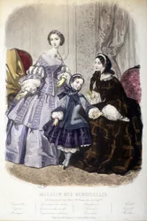 2 kvinder og en pige: Mode - i “” Magasin des damoiselles””. sd. omkring 1850.