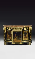En sen Louis XV kommode, ca. 1763-70