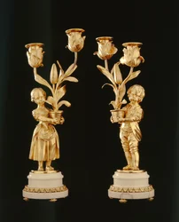 Et par ormolu kandelabre (ormolu)