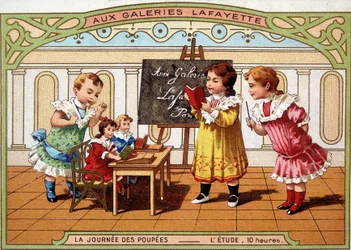 Reklamekort til Galeries Lafayette: små piger, der leger som lærer med deres dukker.
