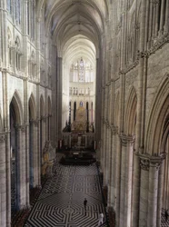Amiens-katedralen: interiør (sum 80)