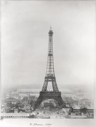 Opførelse af Eiffeltårnet, Paris, 31. marts 1889
