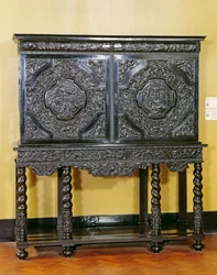 Endymion skab, fransk, ca. 1650 (ibenholt, på en ege- og fyrrekroppe)