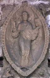 Relief forestillende Kristus i en mandorla, fra norddøren
