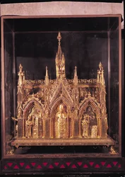Sankt Taurinus helligdom, 1240-55 (guld, kobber og emalje)