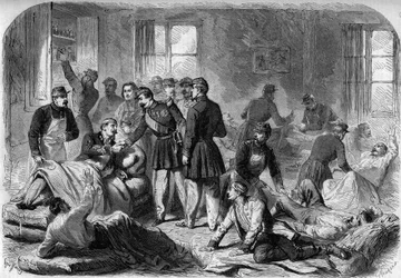 Besøg af kejser Napoleon III til sårene fra slaget ved Montebello i de improviserede ambulancer i Voghera den 21. maj 1859. Indgravering fra en skitse af Moullin.