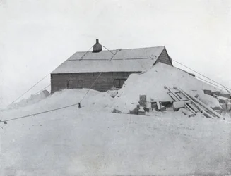 Hytten ved Cape Adare, c1911, 1913