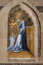 Interiøret: "Troneret Madonna med barn og engle", af Gentile da Fabriano