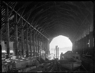 Devonport Dockyard, South Yard, overdækket slip nr. 1, Devonport, Plymouth, 1942.