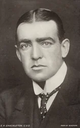 Ernest Shackleton (1874-1922), britisk antarktisk opdagelsesrejsende (s/h-foto)