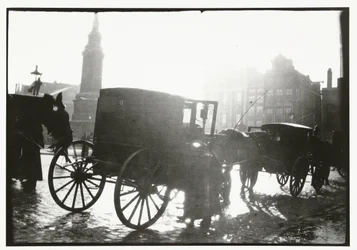 Vogne på Dam-pladsen i Amsterdam