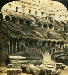 Det indre af Colosseum, Rom, Italien, c1909.