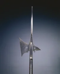 Hellebard, ca. 1520 (stål og træ)