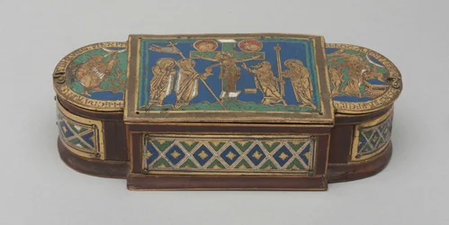 Pyx, ca. 1170-1180 (forgyldt kobber, champlevé og cloisonné emalje, trækerne (moderne))