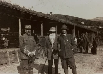 Album "Pictures of War II": Italienske soldater i Val Chiusone til Podsenica, 09/1917 (s/h foto)