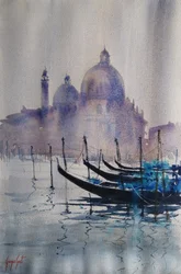 Gondoler i Venedig en tåget morgen