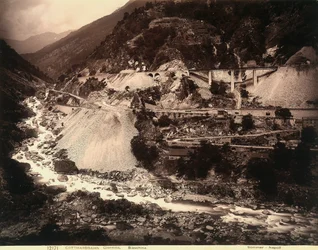 En strækning af San Gottardo-jernbanen mellem Giornico og Biasca