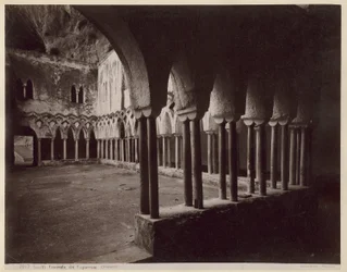 Amalfi, kapucinerklosteret. Klostergård