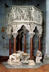 Sekskantet prædikestol med dramatiske relieffer, ca. 1297 (marmor)